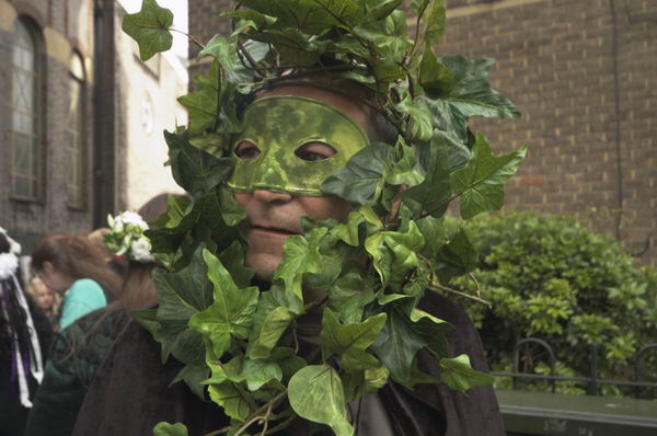 Picture &copy; Peter Marshall, 2004